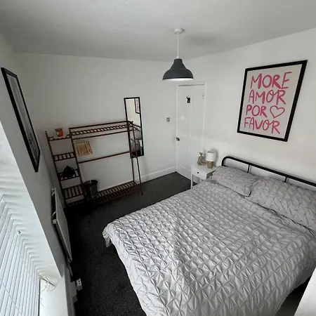 Small, Compact And Cosy 2 Bed Exeter Exterior photo